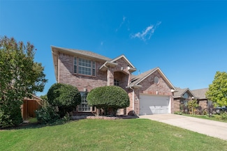 5702 Streamside Dr, Arlington, TX 76018