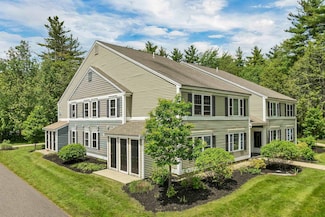 916 Springbrook Cir, Portsmouth, NH 03801