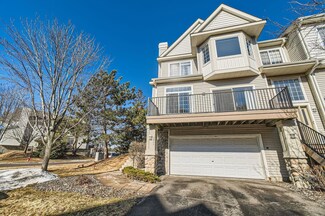 2311 Eagle Trace Ln, Woodbury, MN 55129