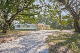 88 Old Creek Rd, Picayune, MS 39466