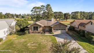 2111 Caracara Dr, New Bern, NC 28560