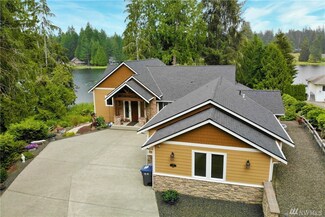 290 E Westlake Dr N, Allyn-Grapeview, WA 98524