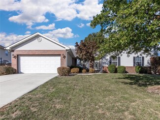3207 Fox Hunters Ct, Belleville, IL 62221