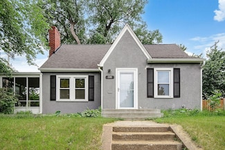 1588 Highland Pkwy, Saint Paul, MN 55116