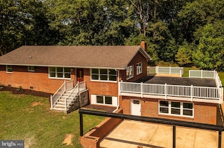 5433 Boar Swamp Rd, Sandston, VA 23150