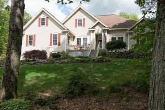 11 Vahey Dr, Brentwood, NH 03833