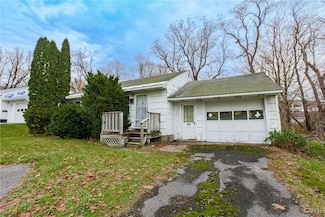 704 Dawes Ave, Utica, NY 13502