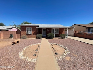 3233 E 25th St, Tucson, AZ 85713