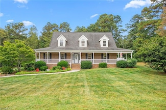 118 Northwood Ct, Lexington, NC 27295