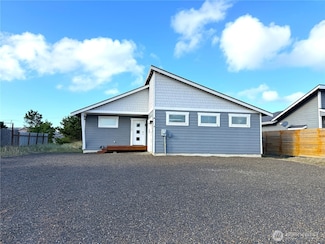 1129 Fairwood Dr SW, Ocean Shores, WA 98569