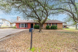 222 Fern St, Garrison, TX 75946