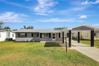 5900 Beech St, Zephyrhills, FL 33542