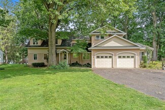 20 Hickory Grove Rd, Fulton, NY 13069