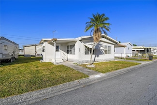 1111 49th Avenue Dr W, Bradenton, FL 34207