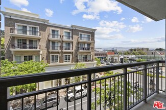 317 Caruso Ave Unit 317, Glendale, CA 91210