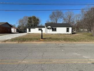 2513 Loy Lake Rd, Denison, TX 75020