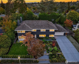 5727 63rd Ave NE, Seattle, WA 98105