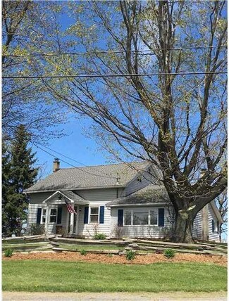 4913 Barrville Rd, Elba, NY 14058