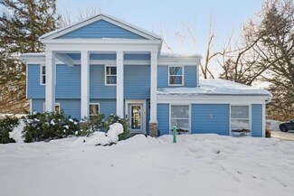 15703 Boulder Creek Dr, Minnetonka, MN 55345