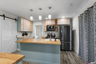 210 W Center Ave, Prague, NE 68050