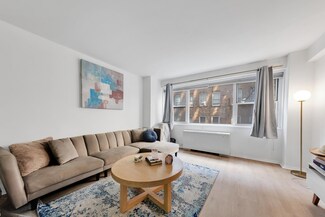 321 E 48th St Unit 3B, New York, NY 10017