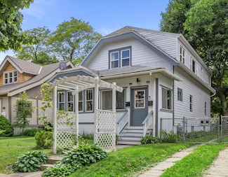 1241 N 44th St, Milwaukee, WI 53208
