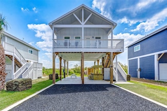 1052 Johnson Rd, Gilchrist, TX 77617