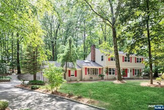 26 Murray Ave, Mahwah, NJ 07430