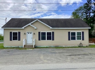 2 Higgins Rd, Presque Isle, ME 04769
