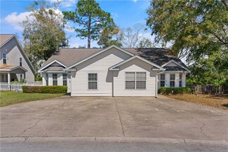 110 & 108 Windridge Dr, Brunswick, GA 31520