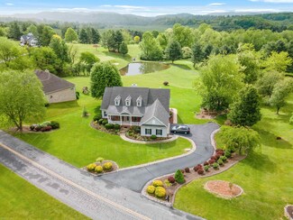 2986 Big Valley Dr, Draper, VA 24324