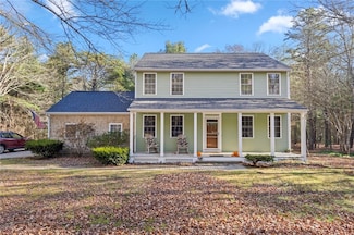 16 Karen Dr, Hope Valley, RI 02832