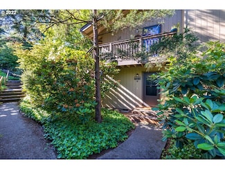 7730 SW Barnes Rd Unit D, Portland, OR 97225