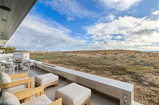 1572 E Oceanfront, Newport Beach, CA 92661