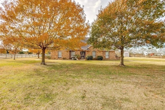 8090 Floyd Hampton Rd, Crowley, TX 76036