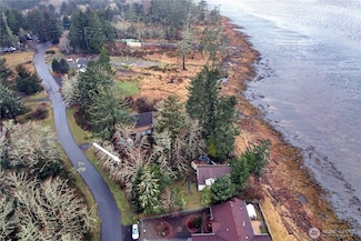 816 Duck Lake Dr NE, Ocean Shores, WA 98569