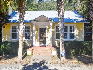 231 Avenue E, Apalachicola, FL 32320