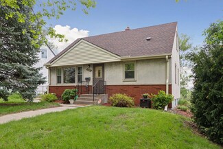 1030 Topping St, Saint Paul, MN 55103