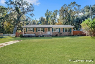 2105 Harriet Dr, Tallahassee, FL 32303