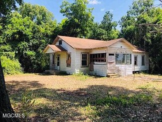 512 26th 1/2 St, Gulfport, MS 39507
