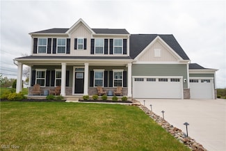 8100 Jack Ryan Dr, North Ridgeville, OH 44039