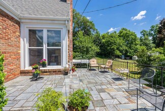 312 Elm St, Staunton, VA 24401