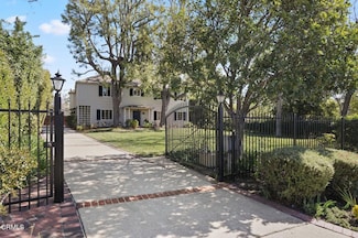 980 El Campo Dr, Pasadena, CA 91107