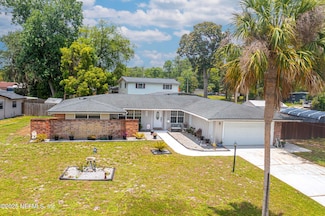10254 Shore View Dr S, Jacksonville, FL 32218