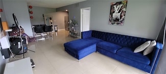 5773 Washington St Unit J2, Hollywood, FL 33023