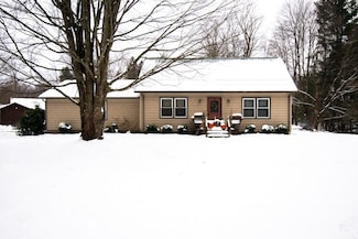 24977 Saegertown St, Saegertown, PA 16433