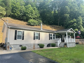 1145 Cameo Rd, Spurlockville, WV 25565