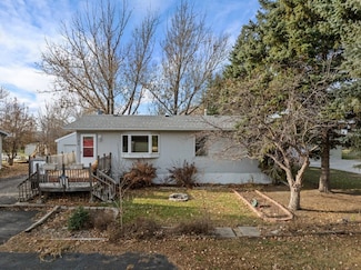 210 1st Ave NE, Surrey, ND 58785