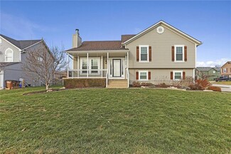 410 Sunny Ln, Raymore, MO 64083