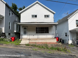 151 Wyoming St, Carbondale, PA 18407